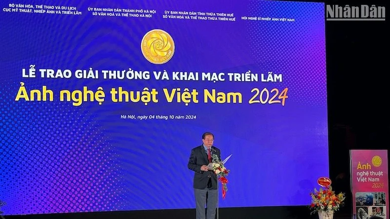 Thứ trưởng Tạ Quang Đông nhấn mạnh các tác phẩm được lựa chọn đều là tâm huyết sáng tạo của các nghệ sĩ, phản ánh cảm xúc cũng như nhận thức của tác giả trước cuộc sống.