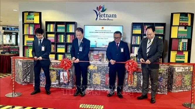 Lễ khai trương Không gian quảng bá du lịch Việt Nam tại sân bay quốc gia Brunei (8/2024) nhằm giới thiệu du lịch Việt Nam tại Brunei và tiểu vùng BIMP-EAGA.