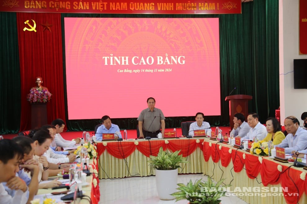 Thủ tướng Phạm Minh Chính chủ trì buổi làm việc