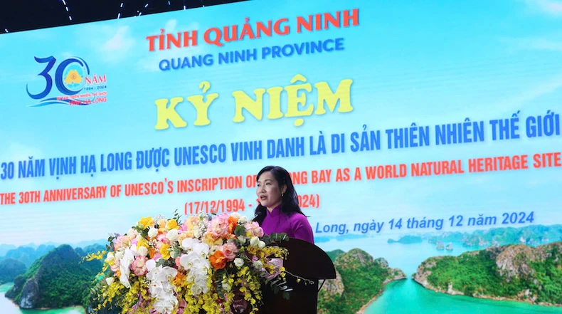 Phó Chủ tịch Ủy ban nhân dân tỉnh Quảng Ninh Nguyễn Thị Hạnh phát biểu tại buổi lễ.