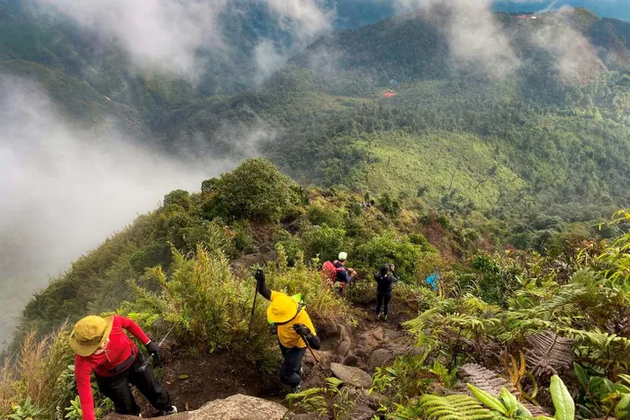 Gợi ý hành trình vượt 30km chinh phục đỉnh Ky Quan San ảnh 9