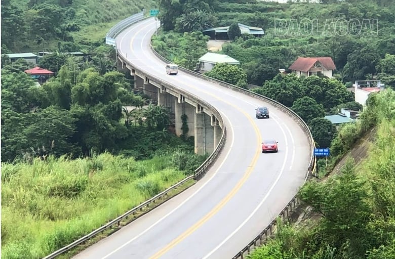 vay-oda-lam-cao-toc-noi-ha-giang-voi-tuyen-noi-bai-lao-cai.jpg