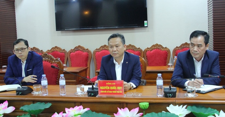 Đồng chí Nguyễn Quốc Huy, Giám đốc Sở Giao thông vận tải phát biểu tại Hội Nghị.JPG