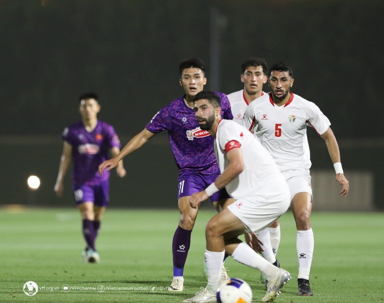 U23 Việt Nam đấu giao hữu với U23 Jordan.