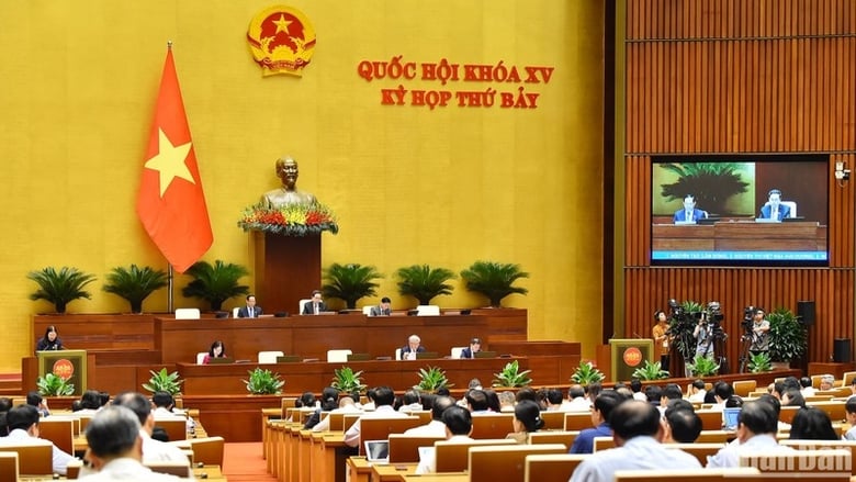 Quang cảnh phiên họp sáng 28/5.