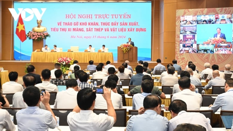 Toàn cảnh hội nghị.