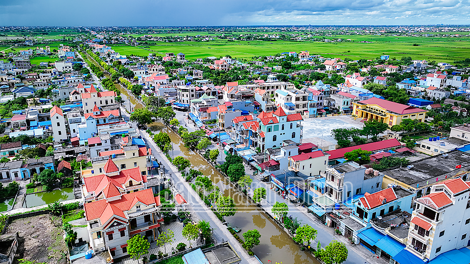 Làng quê nông thôn mới kiểu mẫu xã Giao Xuân đang từng bước đô thị hóa, ngày càng văn minh, hiện đại.