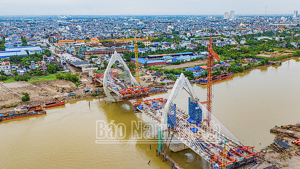 Nam Định đang thúc đẩy đầu tư hàng loạt công trình hạ tầng trọng điểm để tăng thêm lợi thế cạnh tranh trong vùng đồng bằng sông Hồng.