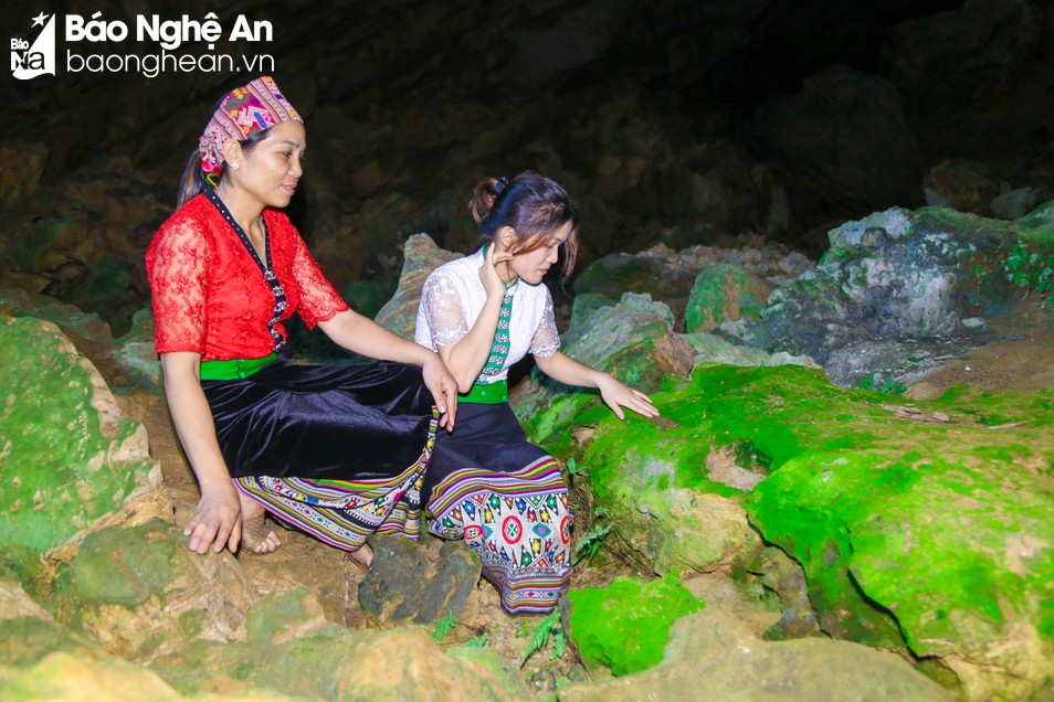 Descubra la belleza prístina de la cueva Tham Binh foto 4