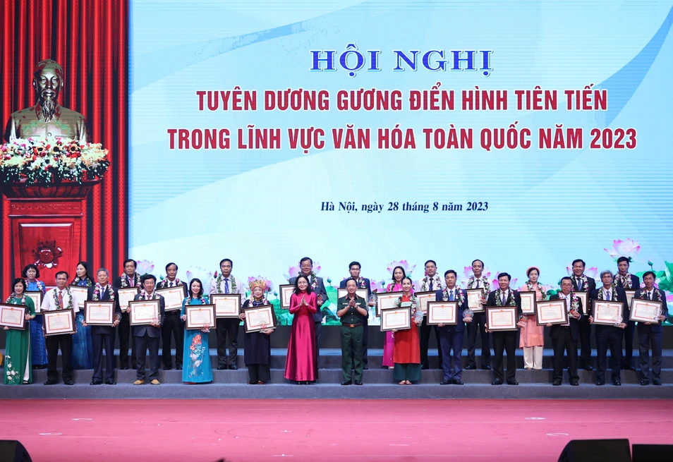 Thủ tướng: Văn hóa là nền tảng tinh thần, nguồn lực nội sinh, động lực đột phá cho sự phát triển ảnh 7