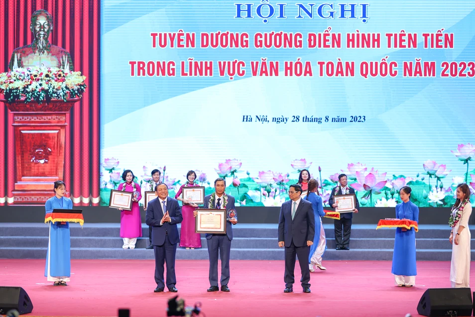 Thủ tướng: Văn hóa là nền tảng tinh thần, nguồn lực nội sinh, động lực đột phá cho sự phát triển ảnh 6