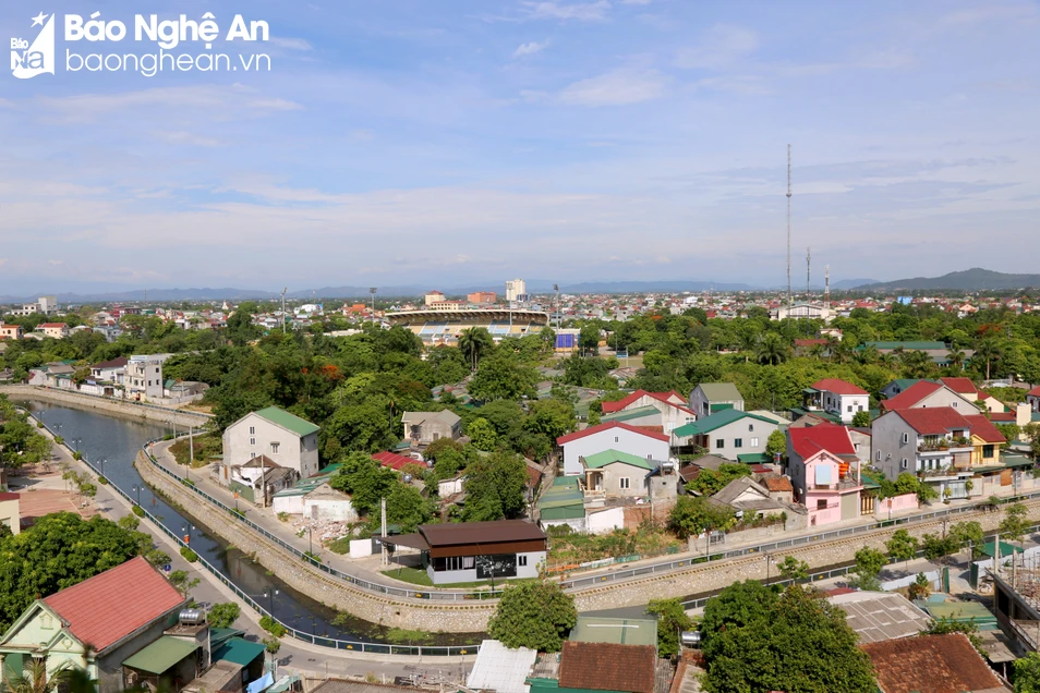 bna_một-góc-hào-thành-cổ-Vinh-ảnh-thu-huyền.jpg