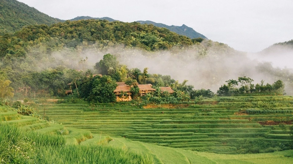 Khách Tây gợi ý những điểm đến 'vừa xinh đẹp vừa tránh đông đúc' ở Việt Nam ảnh 2