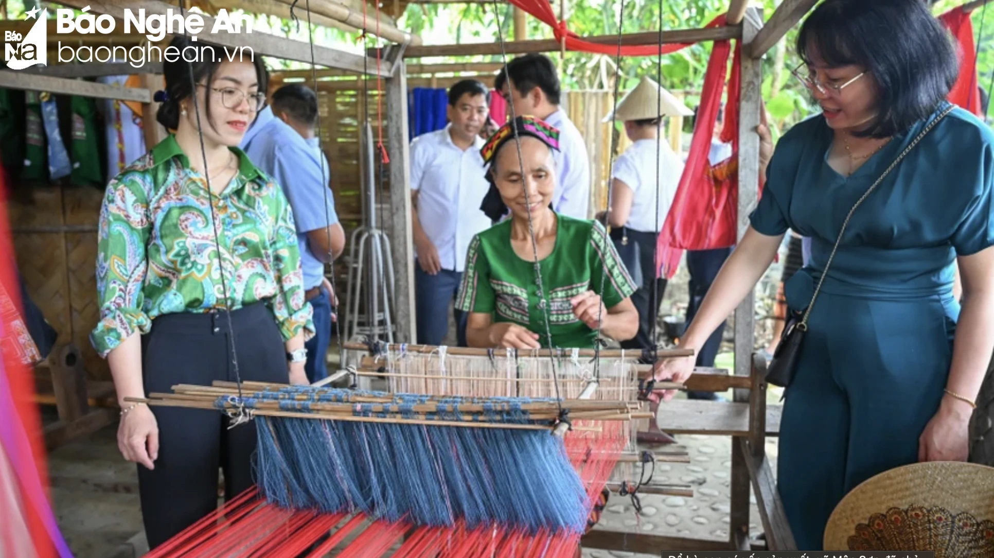 bna_Các sở ngành khảo sát hiệu quả mô hình du lịch cộng đồng ở Con Cuông ảnh Thành Cường.png