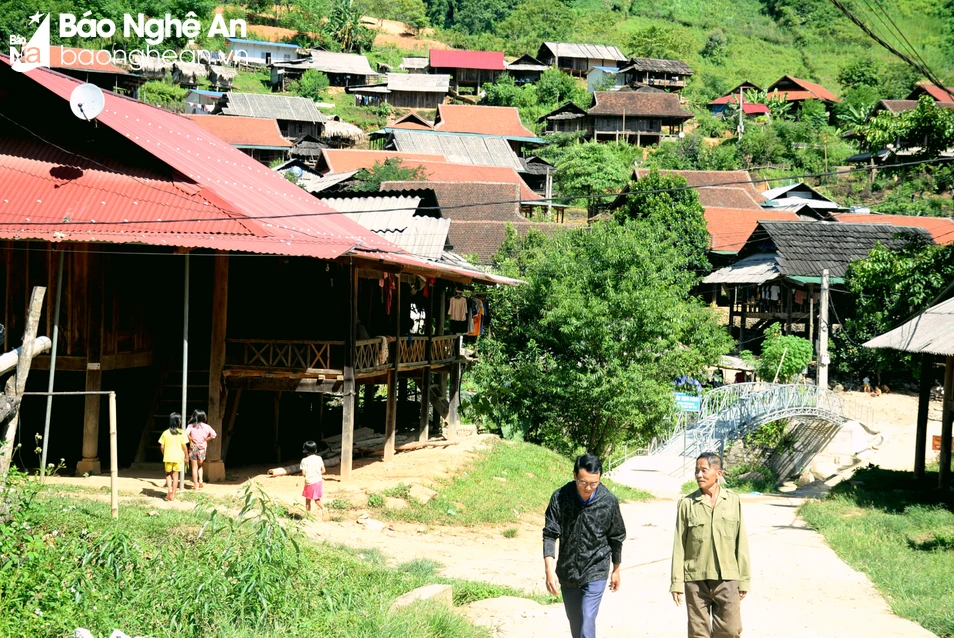 bna_Bản Tặng Phăn, xã Na Ngoi, huỵen Kỳ Sơn khởi sắc.jpg