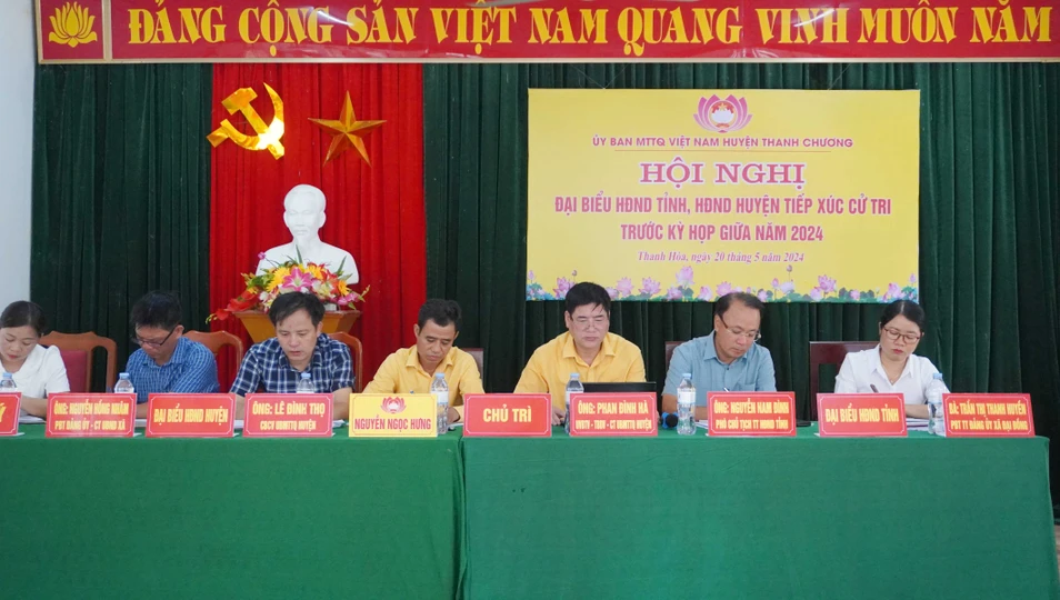 Các đại biểu TXCT.JPG