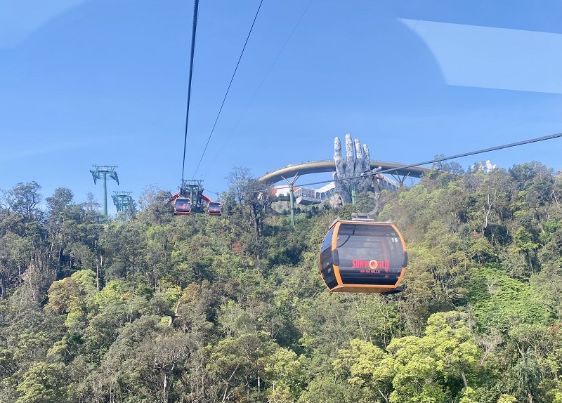 Check in Golden Bridge Da Nang on top of Ba Na Hills tourist area