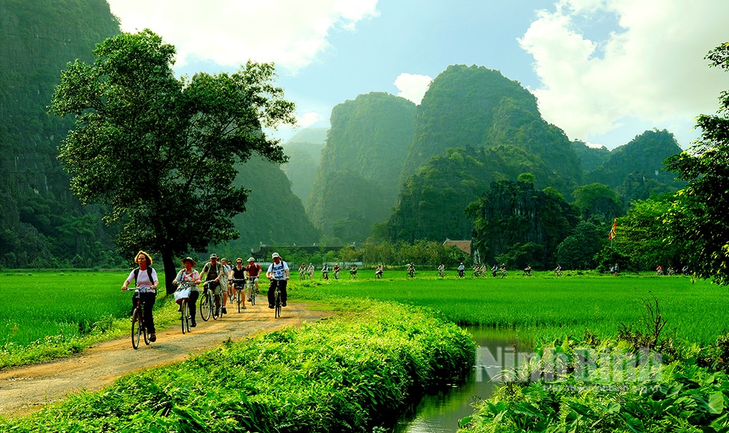 Ninh Bình đánh thức di sản phát triển du lịch bền vững