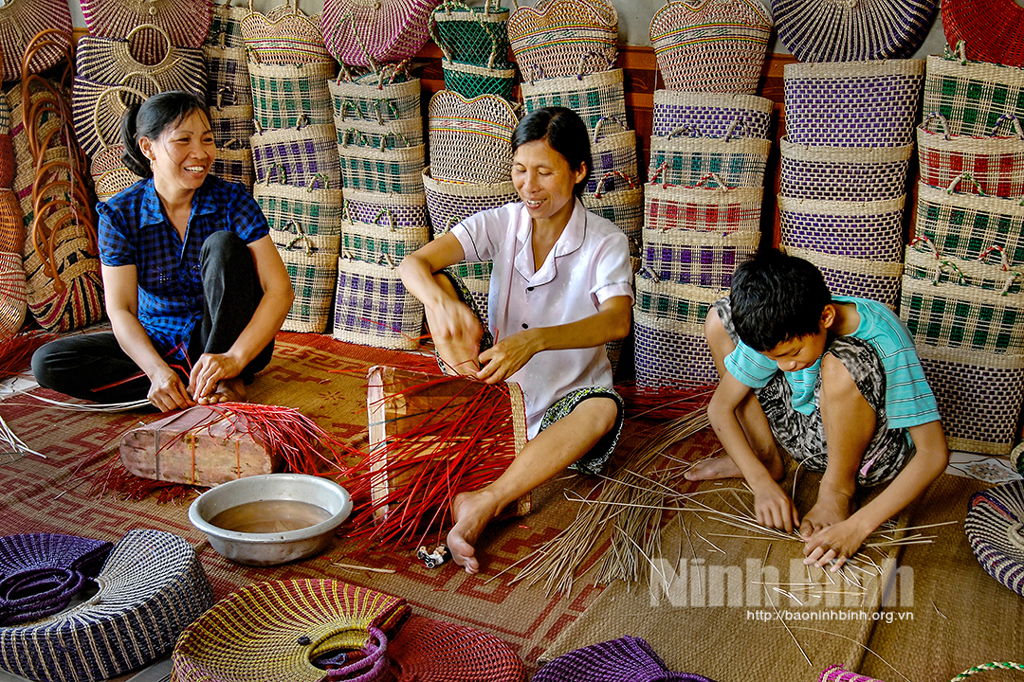 Nắng gọi làng nghề