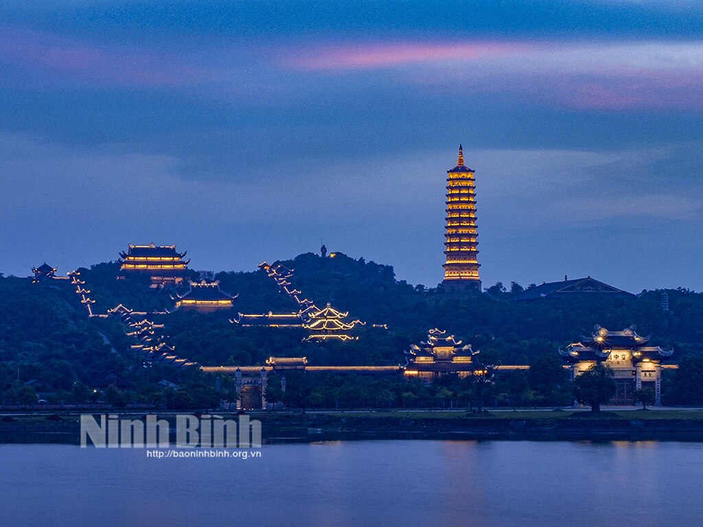 Ninh Bình miền di sản