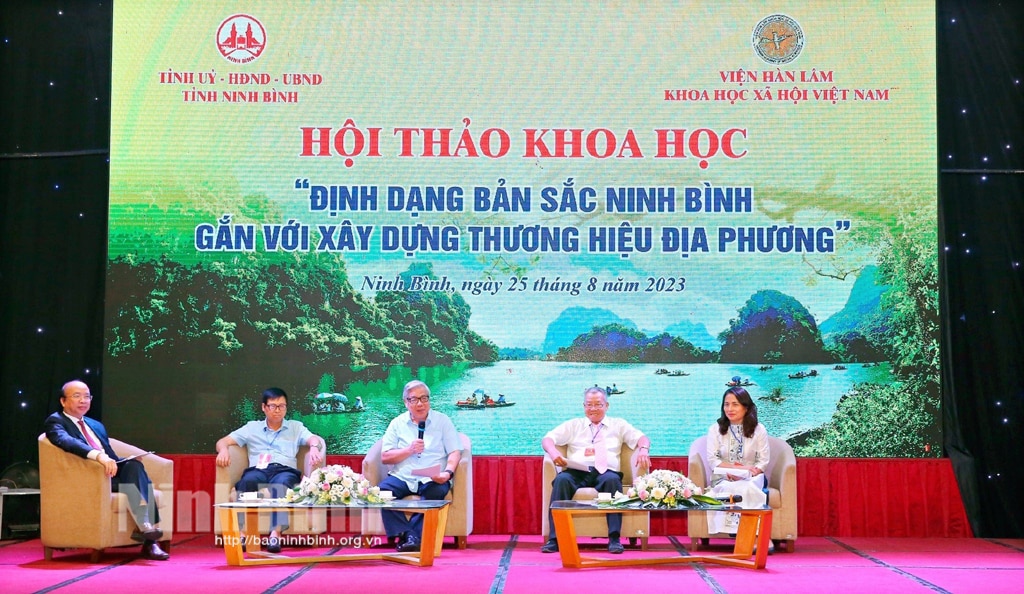 Atelier scientifique sur la définition de l'identité de Ninh Binh en association avec l'image de marque locale Deuxième session du rapport complémentaire