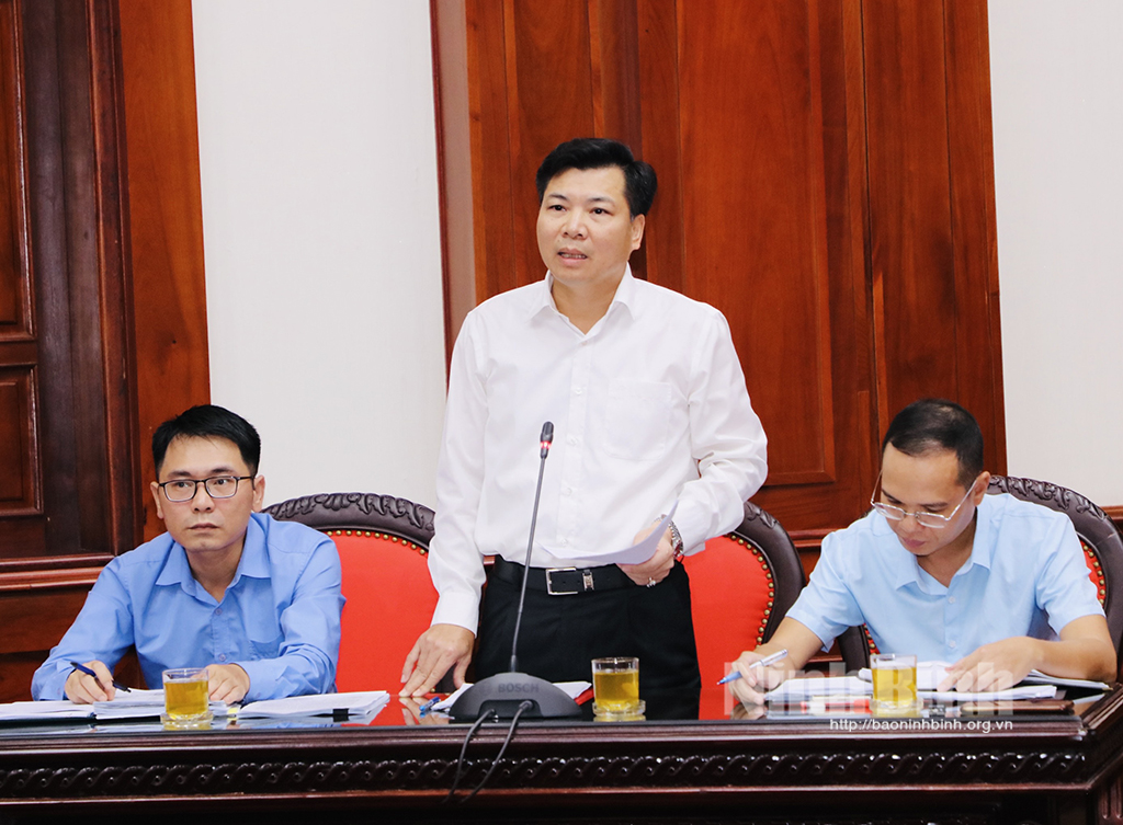 Le Comité permanent du Conseil populaire provincial a tenu une session pour expliquer la gestion, la conservation, la restauration et la réhabilitation des vestiges historiques et culturels de la province de Ninh Binh.