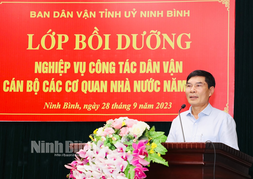 Bồi dưỡng nghiệp vụ công tác dân vận cho cán bộ các cơ quan Nhà nước