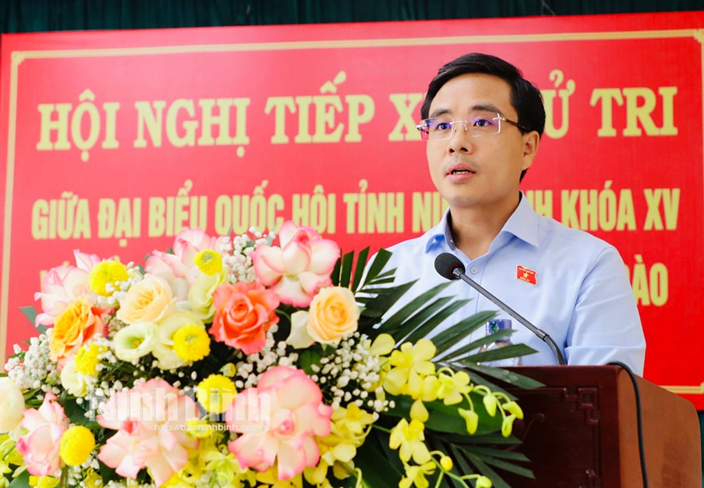 Đại biểu Quốc hội tỉnh tiếp xúc cử tri tại thành phố Ninh Bình