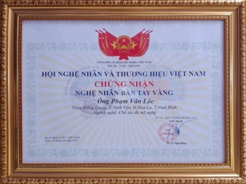 Nghệ nhân Phạm Văn Lộc Gìn giữ truyền thống hơn 400 năm nghề chế tác đá