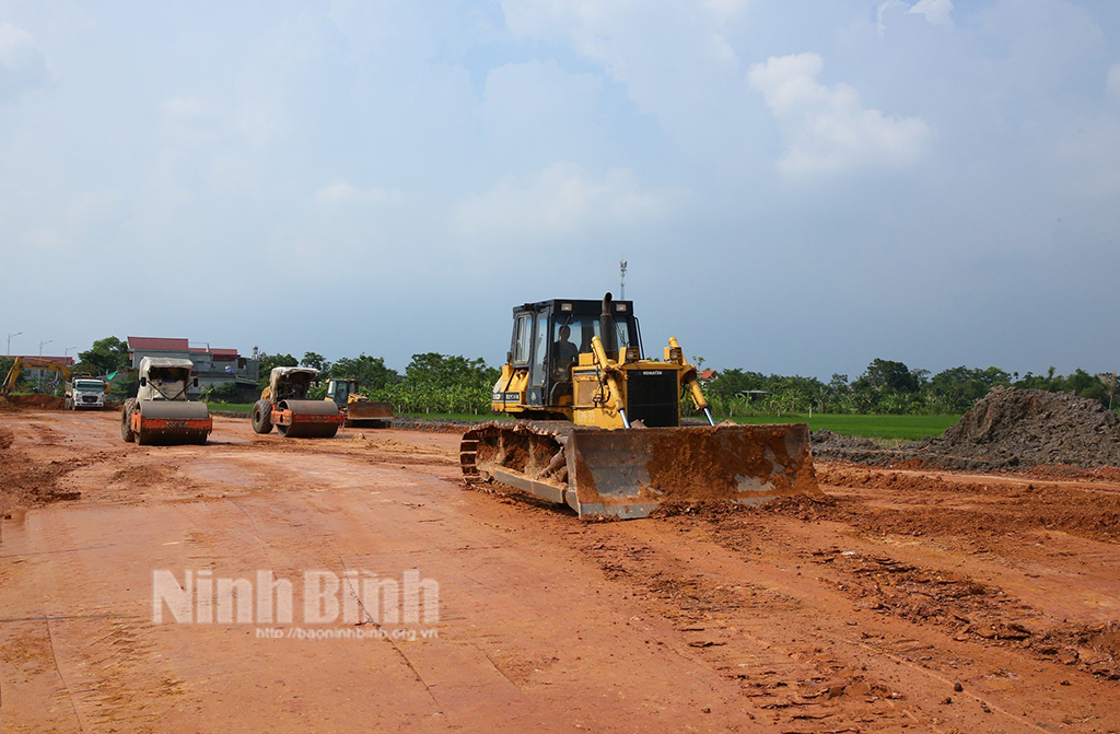 Nho Quan Khó khăn giải phóng mặt bằng tuyến đường Đông Tây được tháo gỡ