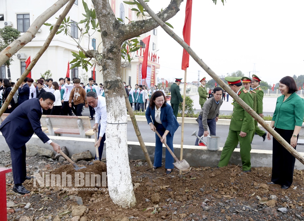 Các địa phương đơn vị phát động Tết trồng cây đời đời nhớ ơn Bác Hồ Xuân Giáp Thìn