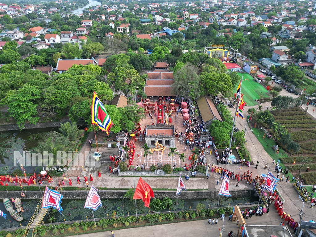 Khai mạc Lễ hội truyền thống đền Thánh Nguyễn năm 2024