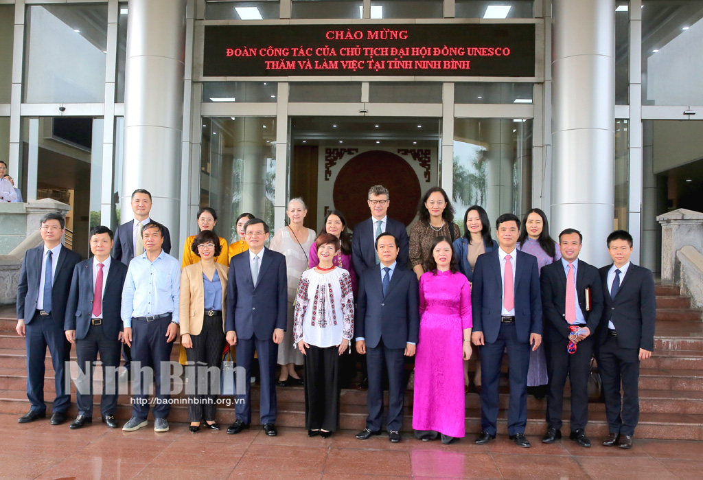 Bí thư tiếp đoàn UNESCO