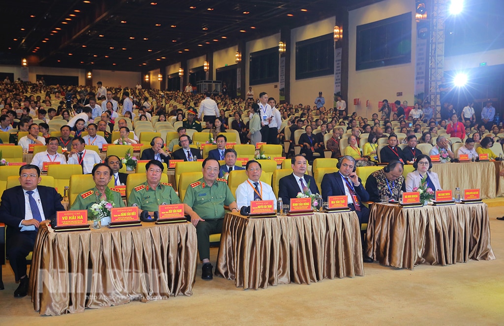 Tỉnh Ninh Bình long trọng tổ chức Lễ kỷ niệm 10 năm Quần thể danh thắng Tràng An được UNESCO ghi danh là Di sản Văn hóa và Thiên nhiên thế giới