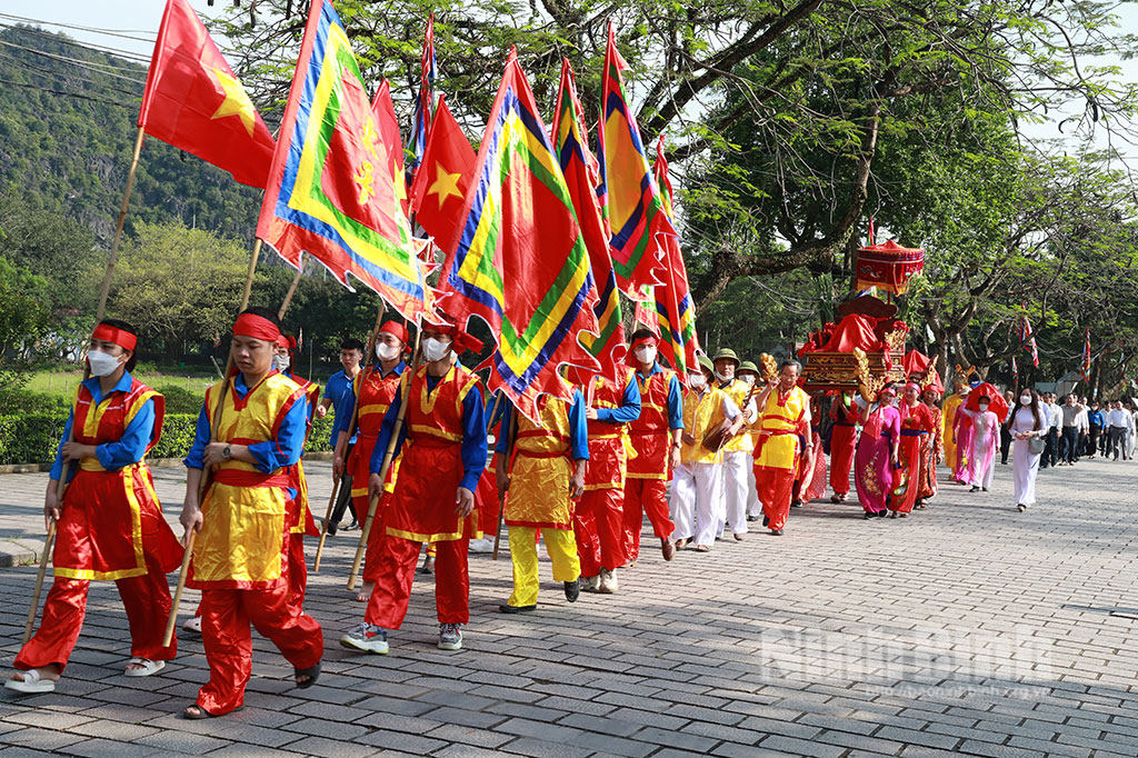 Giáo dục truyền thống yêu nước lòng tự hào tự tôn dân tộc