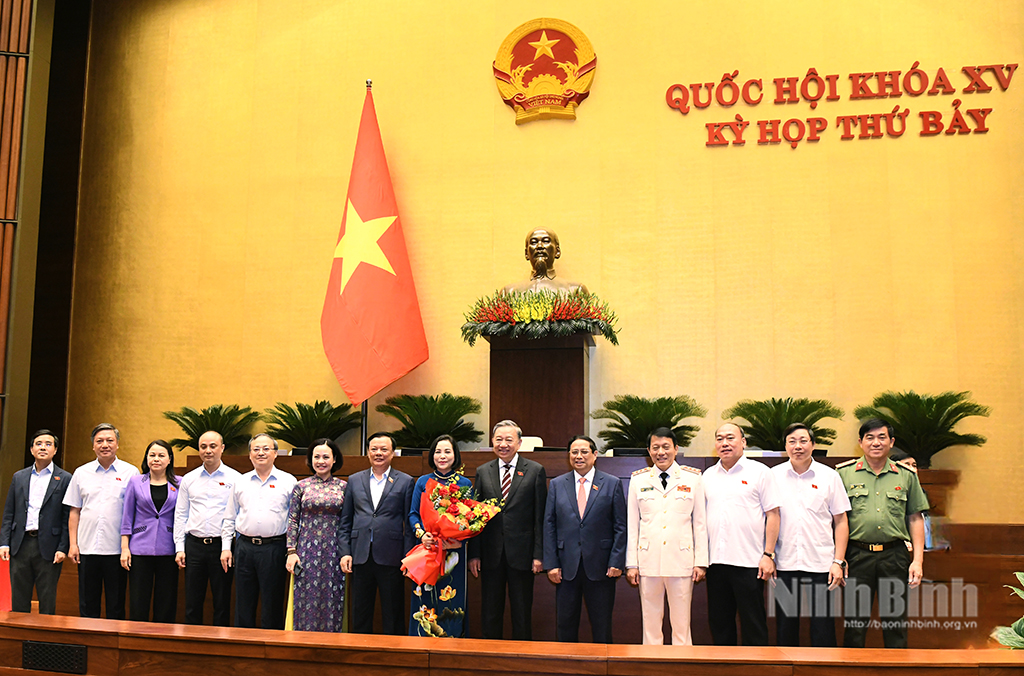 Đồng chí Nguyễn Thị Thanh được bầu giữ chức Phó Chủ tịch Quốc hội nước Cộng hòa xã hội chủ nghĩa Việt Nam