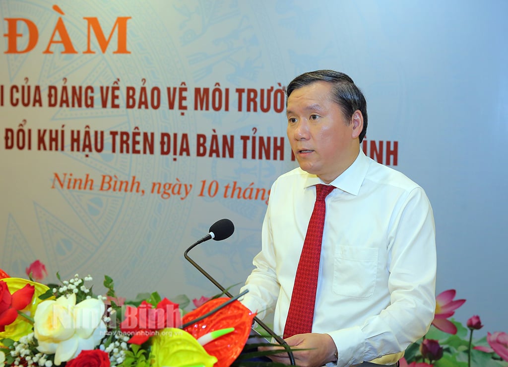 Tọa đàm về Thực hiện Nghị quyết Đại hội XIII của Đảng về bảo vệ môi trường và nâng cao năng lực ứng phó với biến đổi khí hậu trên địa bàn tỉnh Ninh Bình