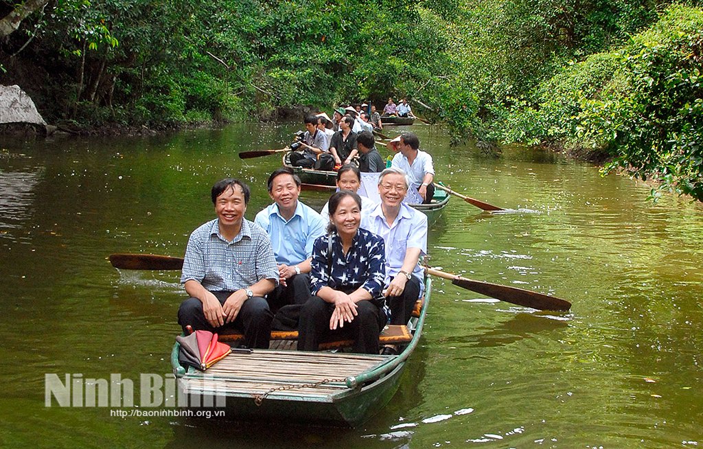 Tổng bí thư