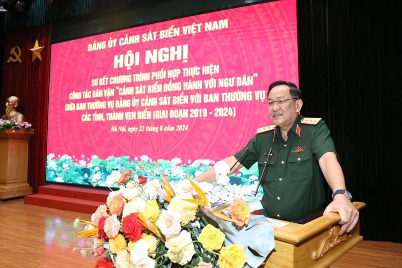 Sơ kết Chương trình phối hợp thực hiện công tác dân vận “Cảnh sát biển đồng hành với ngư dân” giai đoạn 2019-2024 ảnh 1