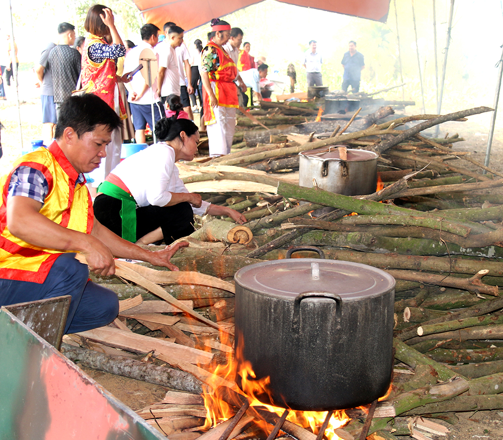 Hội thi “Gói, nấu bánh chưng và giã bánh giầy” tỉnh Phú Thọ lần thứ XI năm 2024