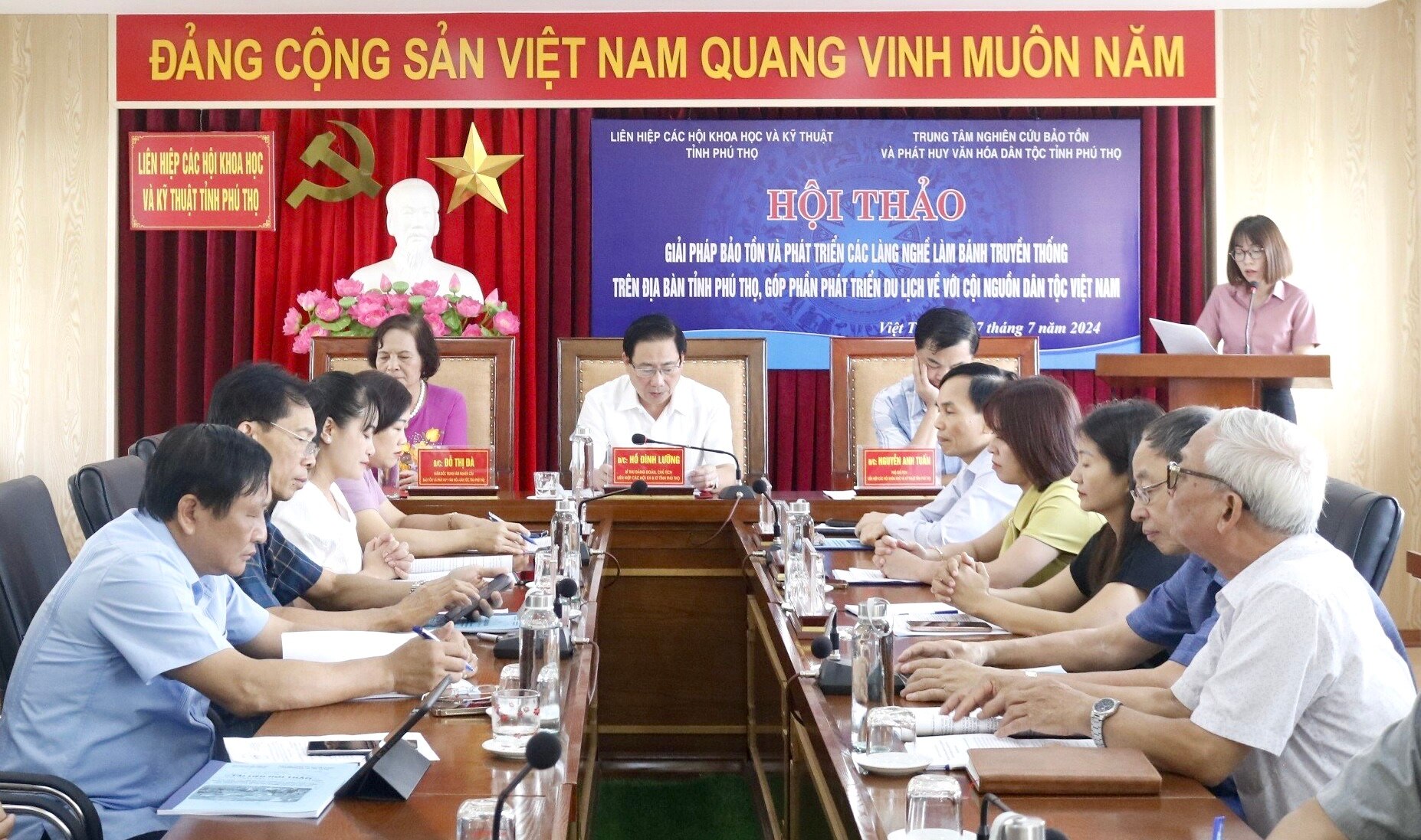 Atelier « Solutions pour préserver et développer les villages de pâtisserie traditionnelle de la province, contribuant au développement du tourisme aux racines du peuple vietnamien »