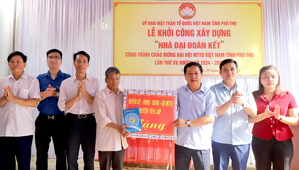 Chung tay xóa nhà tạm