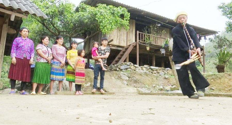 Phát huy di sản khèn Mông