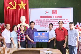 Hỗ trợ cải thiện dinh dưỡng cho trẻ em miền núi trước thềm năm học mới