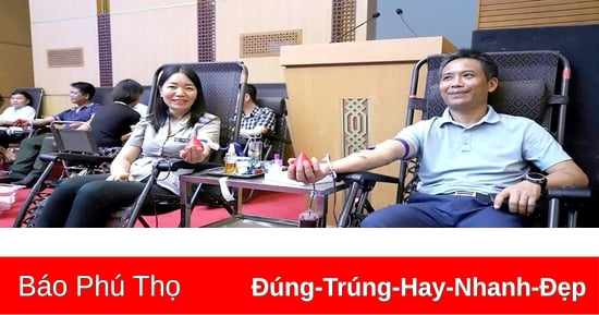 450 cán bộ, công chức, viên chức Khối các cơ quan tỉnh tham gia Ngày hội hiến máu “Giọt hồng Đất Tổ”