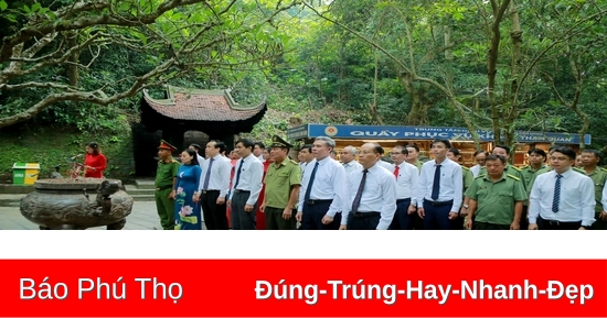 Dâng hương, hoa Kỷ niệm 62 năm Bác Hồ về thăm Đền Hùng