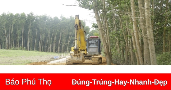 Khắc phục sạt lở tại tuyến đường liên xã Yên Sơn