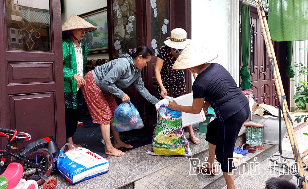 TP Việt Trì khẩn trương di dời người dân khỏi vùng ngập úng