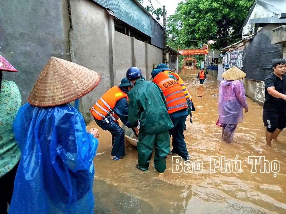 Huyện Cẩm Khê tập trung khắc phục hậu quả cơn bão số 3