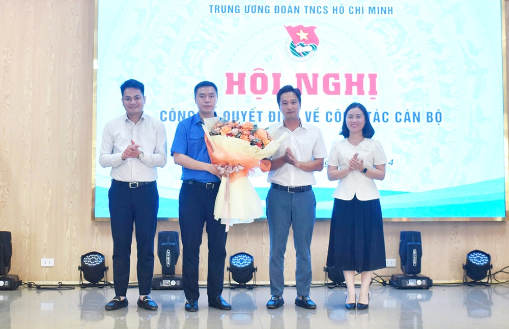 Công bố Quyết định của Ban Bí thư Trung ương Đoàn về công tác cán bộ